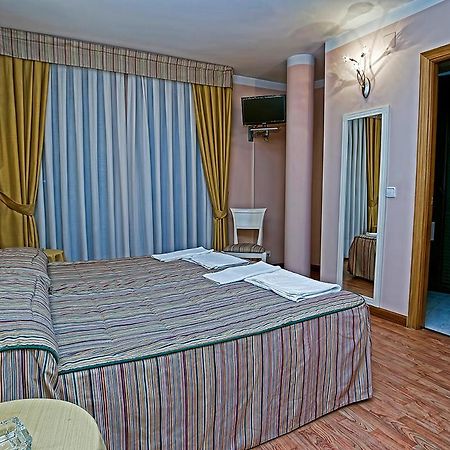 Hostal Stop Cantalejo Zewnętrze zdjęcie