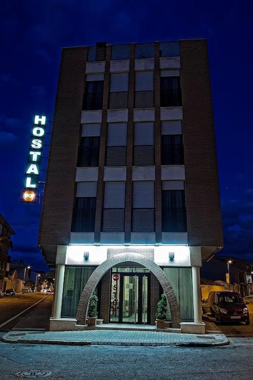 Hostal Stop Cantalejo Zewnętrze zdjęcie