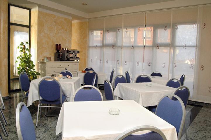 Hostal Stop Cantalejo Zewnętrze zdjęcie